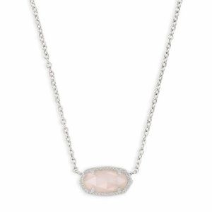 Elisa Pendant Necklace in Rose Quartz